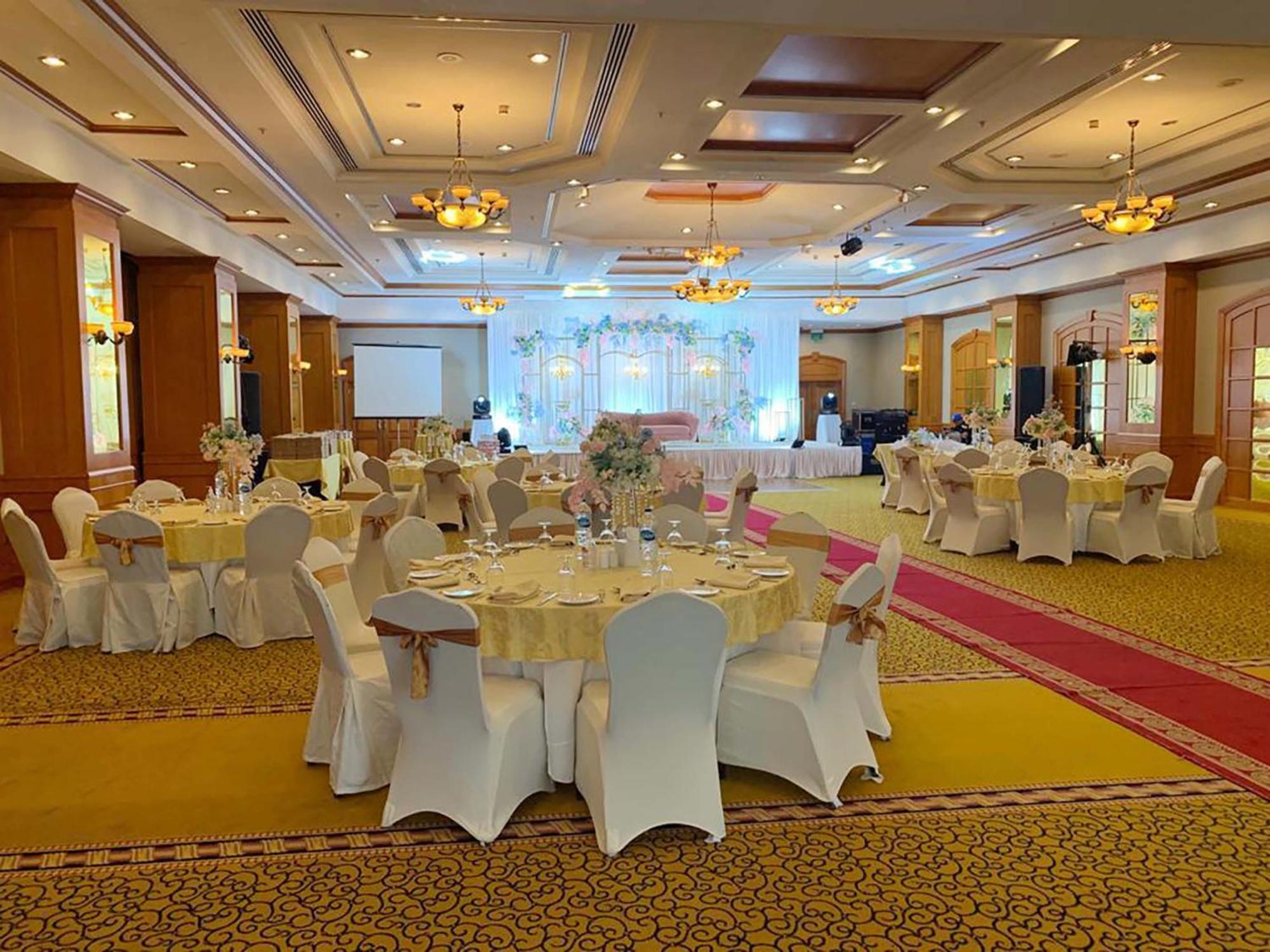 Knight Castle Hotel - Formerly Known As Carlton Palace Hotel Dubai Dış mekan fotoğraf